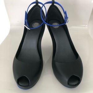 Melissa Patchuli black & blue size 8